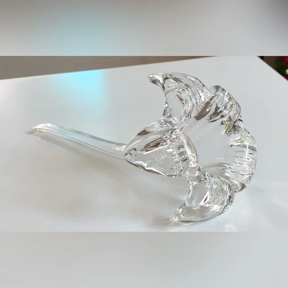 Hand Blown Clear Art Glass Lily Trumpet Flower - Picture 2 of 6